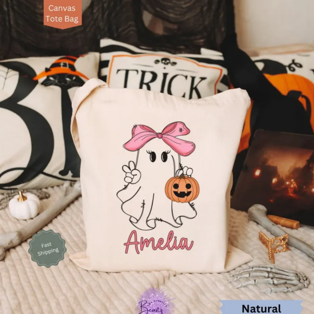 اسم مخصص للهالوين خدعة أو علاج حقيبة ، كيس حلوى الهالوين للأطفال ، حقيبة الهالوين مع اسم ، حقيبة قماش الهالوين لصبي/فتاة