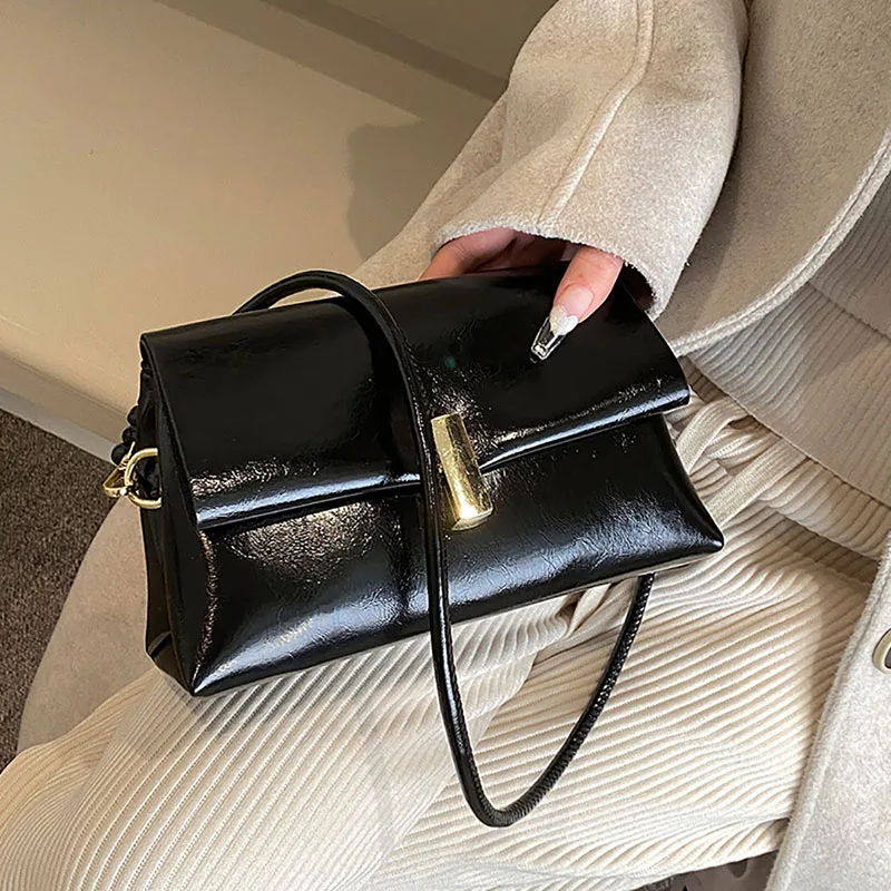 High-End Patent Leather Glossy Texture Shoulder Bag Fashion Red Simple Solid Small Square Bag Women\'s 2024 New Pop Crossbody Bag