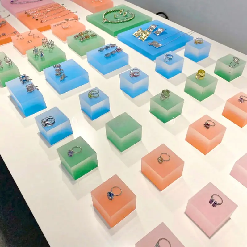 Acrylic Square Display Block Color Polished Cubes Acrylic Jewelry Display Stand for Jewelry Ring Showcase Holder Base Collection