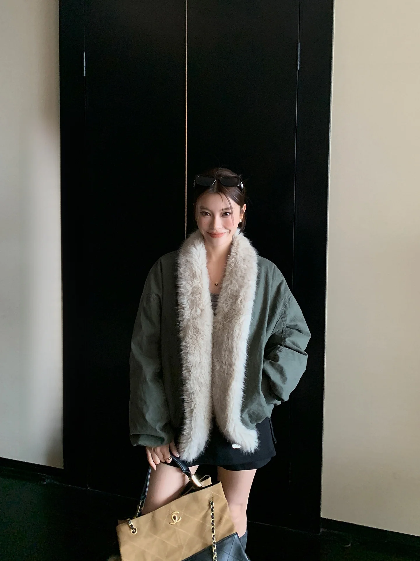 

LIONE Heavy Industry Workwear Washable Eco-friendly Large Fur Collar down Jacket Outerwear Winter New Self-kept Style