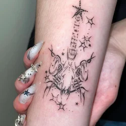 Adesivi per tatuaggi per chitarra elettrica per donna uomo braccio a base di erbe arte tatuaggio temporaneo impermeabile Punk falso tatuaggio duraturo adesivo