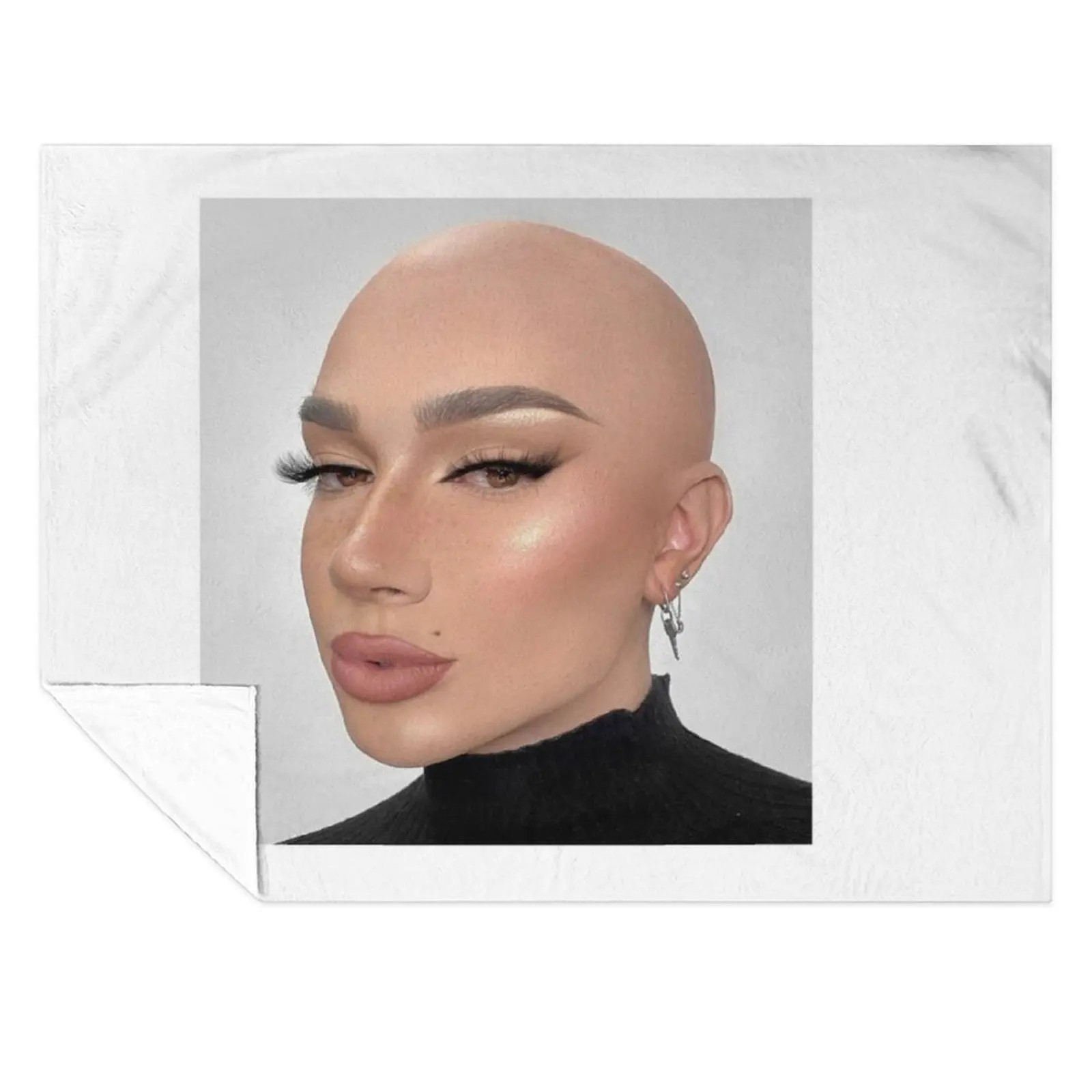 

James Charles Bald Throw Blanket Tourist Bed covers Stuffeds Blankets