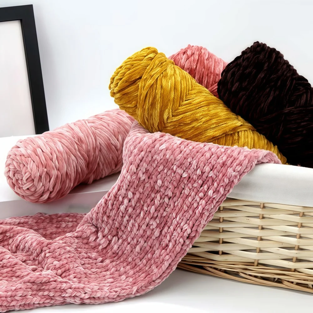 DIY Plüsch Chenille Garn Goldglanz Samt Strick- und Nähmaterial Häkelgarn für Schal / Pullover / Puppe 100g 180m – Detail 2