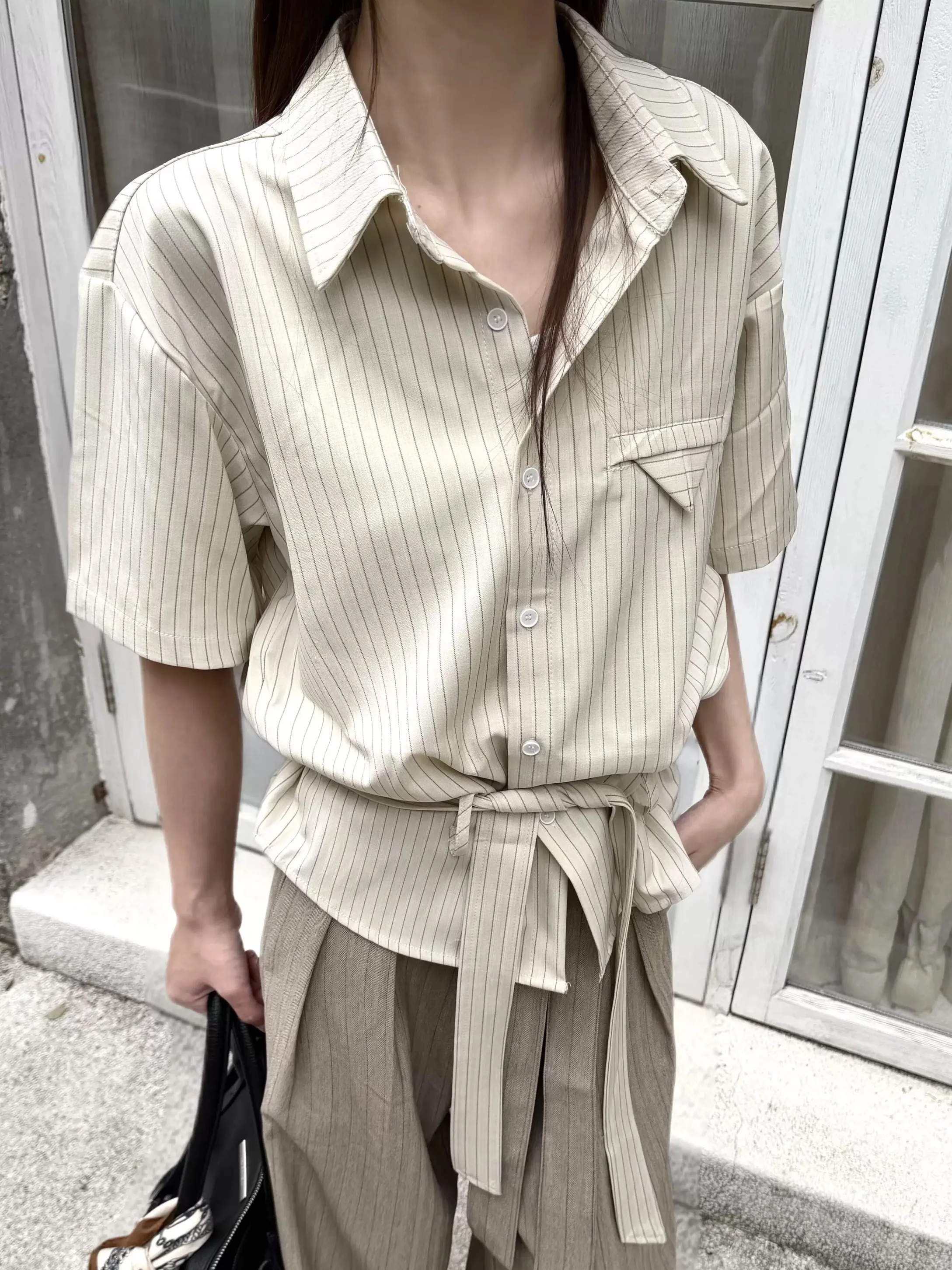 

Cleanfit Elegant Design Striped Short Sleeve Shirt Anti-Wrinkle Drapey Tie-Belted Casual Fashion Breathable Skin-Friendly