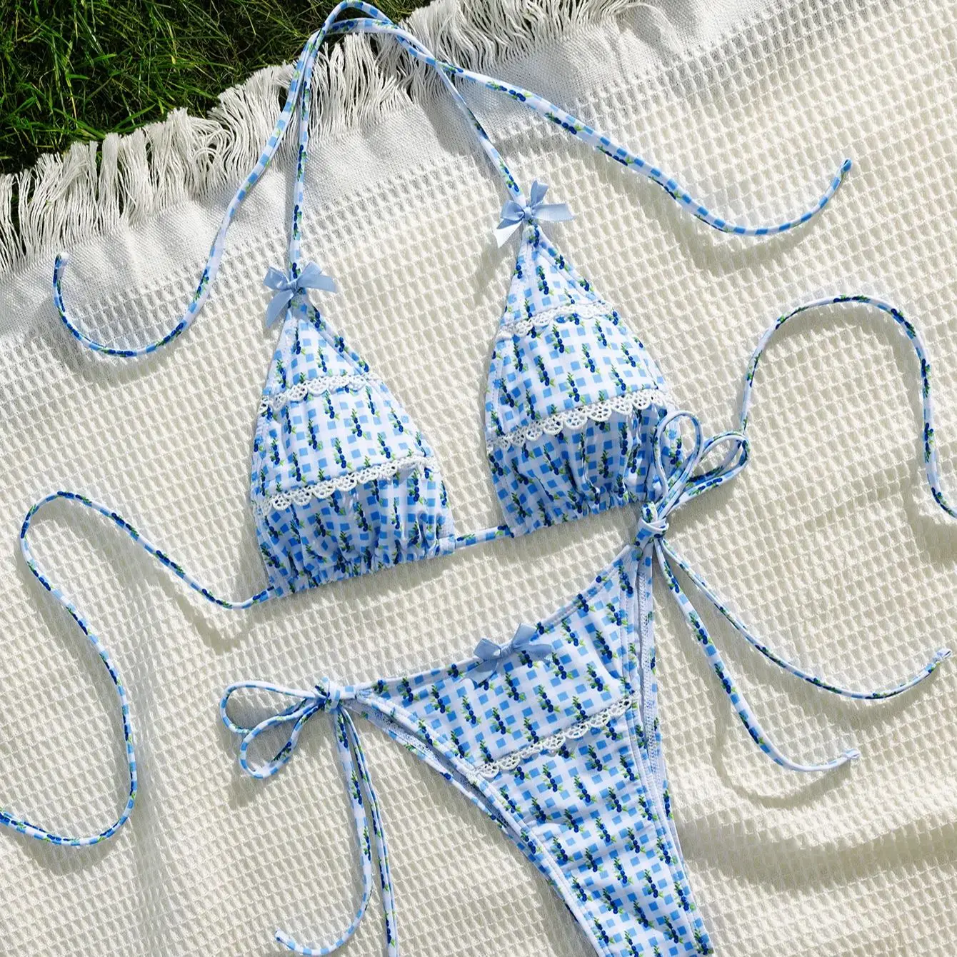 

2026 Women's Blue Soft Padded Floral Print Bikini Set Bow Tie Details Spaghetti Straps Halter Neck Backless Party Swimsuit Femme