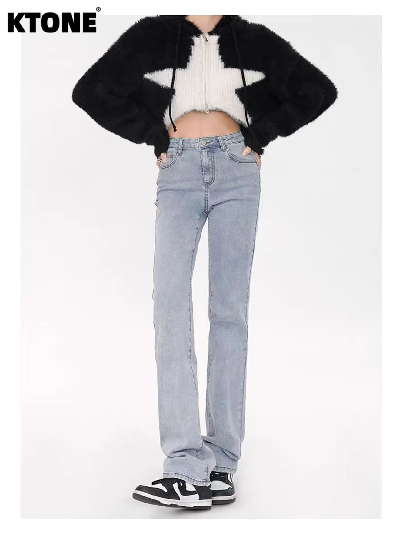 

Мужские синие джинсы Plain Jeans Slim Denim Hip Hop Drip Light Retro. Аксессуары и ремни в комплект не входят.