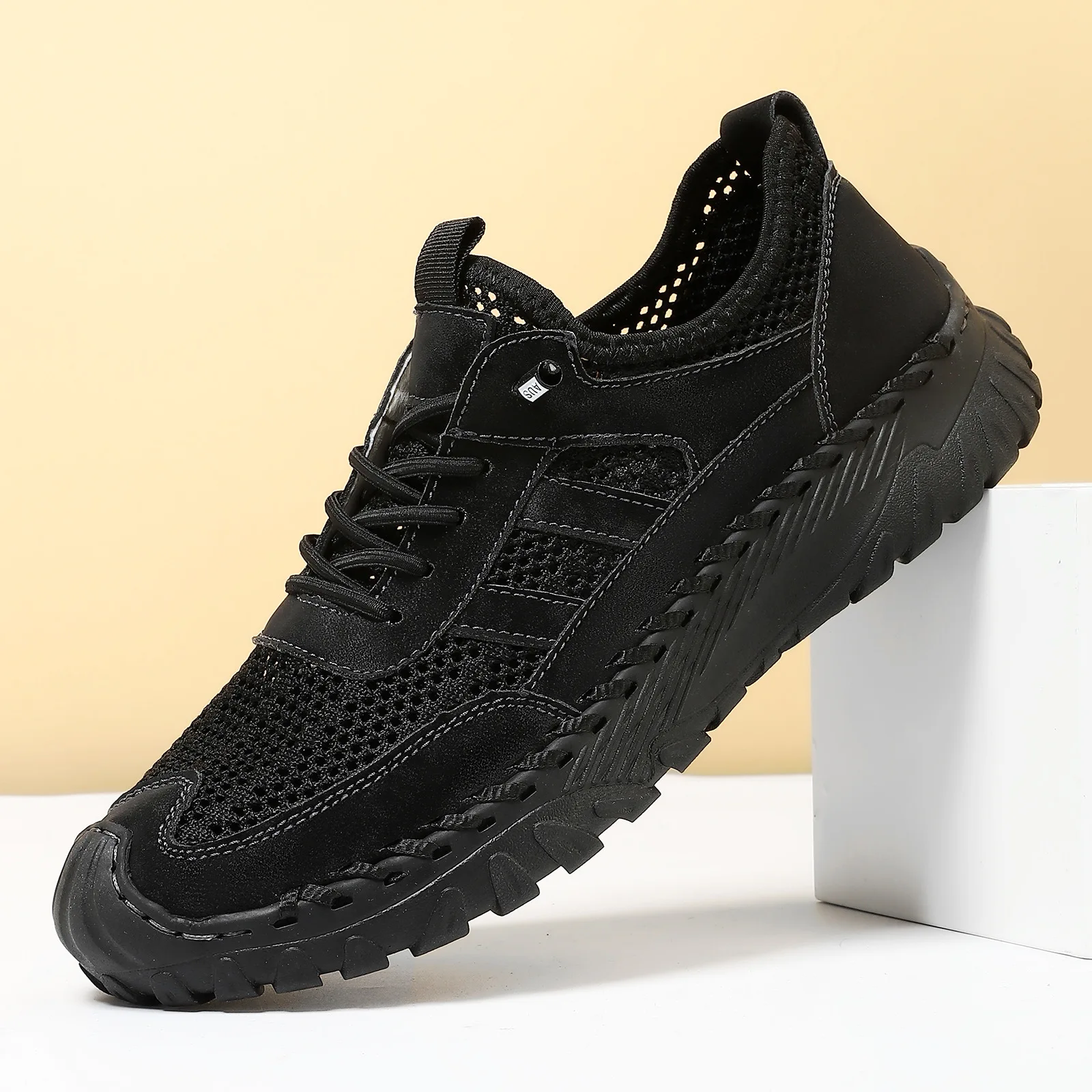 High Quality Men Sneakers New Casual Running Shoes for Men 2024 Outdoor Fashion Sports Skate Board Flats Man Vulcanized Shoes image 4
