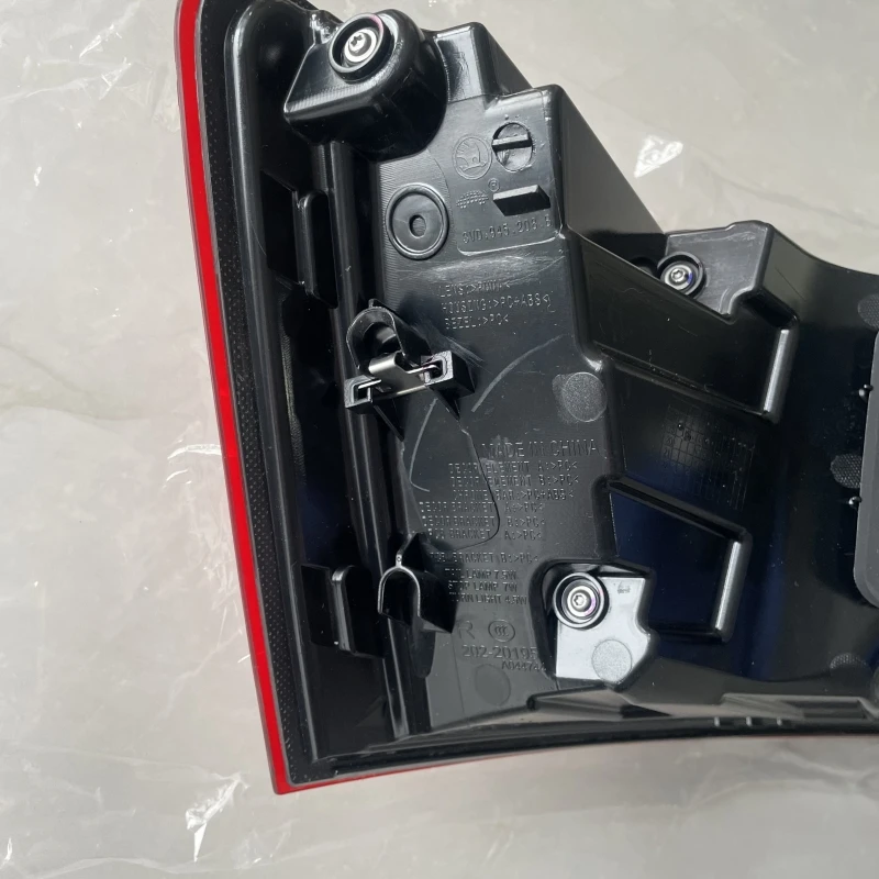 For Skoda Superb 2019 2020 2021 2022 2023 Rear Taillight Assembly Housing Brake Light Reversing Lamp Assembly
