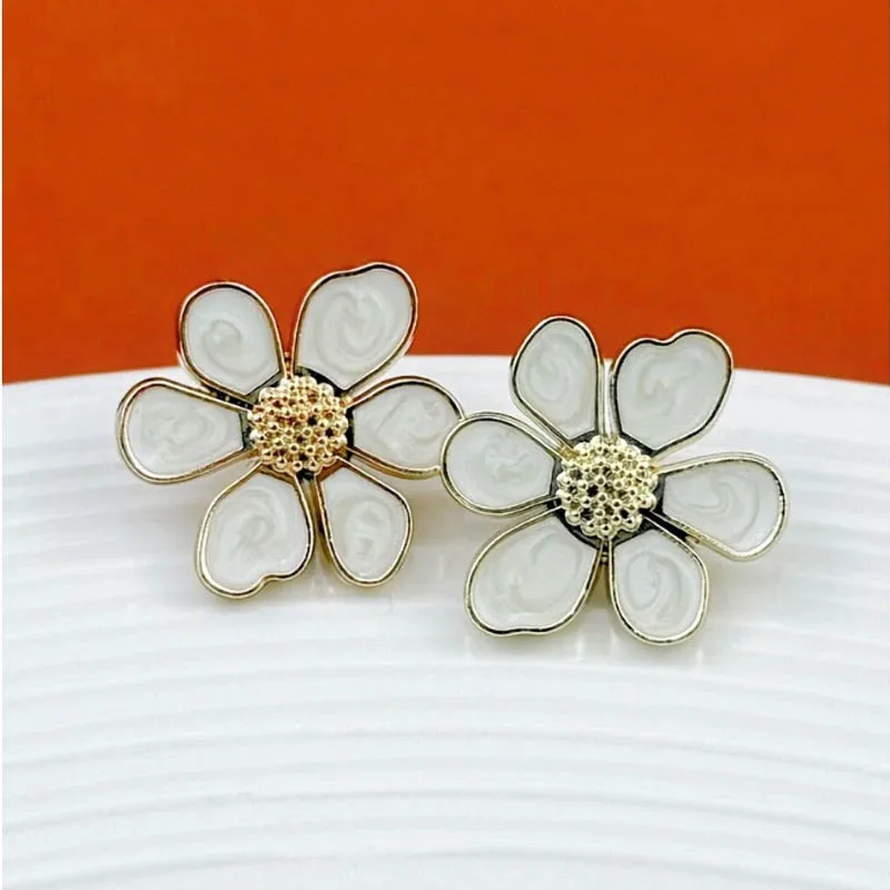 

10pcs Metal Button Sewing Clothing Accessories DIY Craft Decoration Fashion Sweater Button Flower Shape Golden Buttons 16MM/19MM