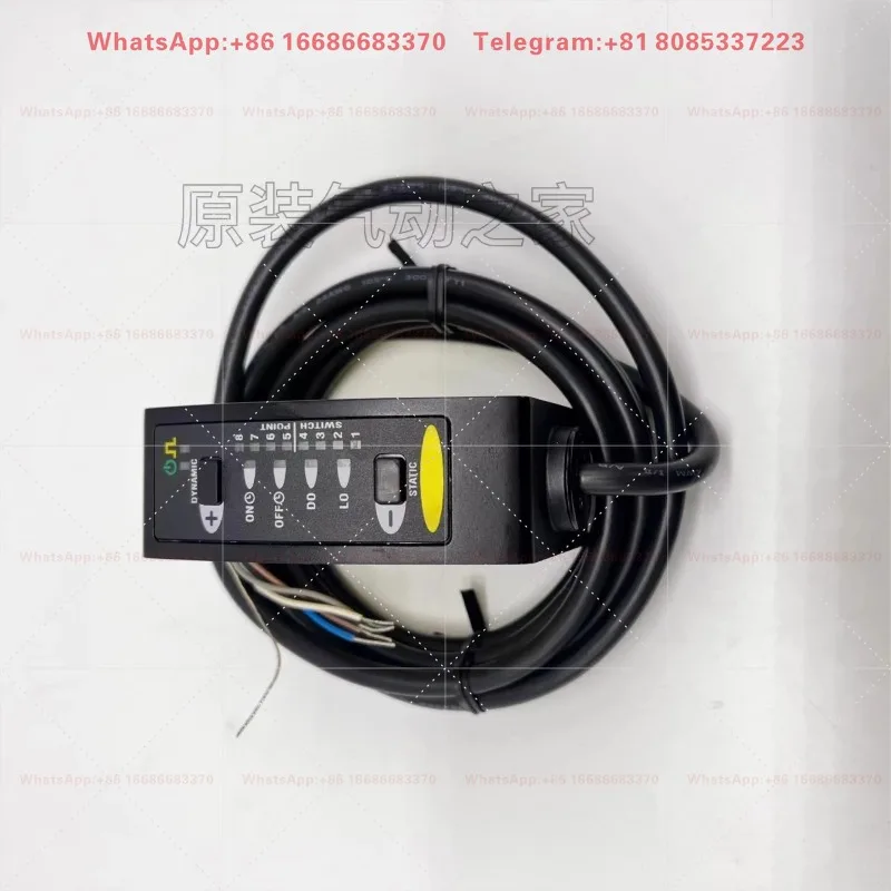 New original R58ECRGB1 three-color light source color label sensor 74999