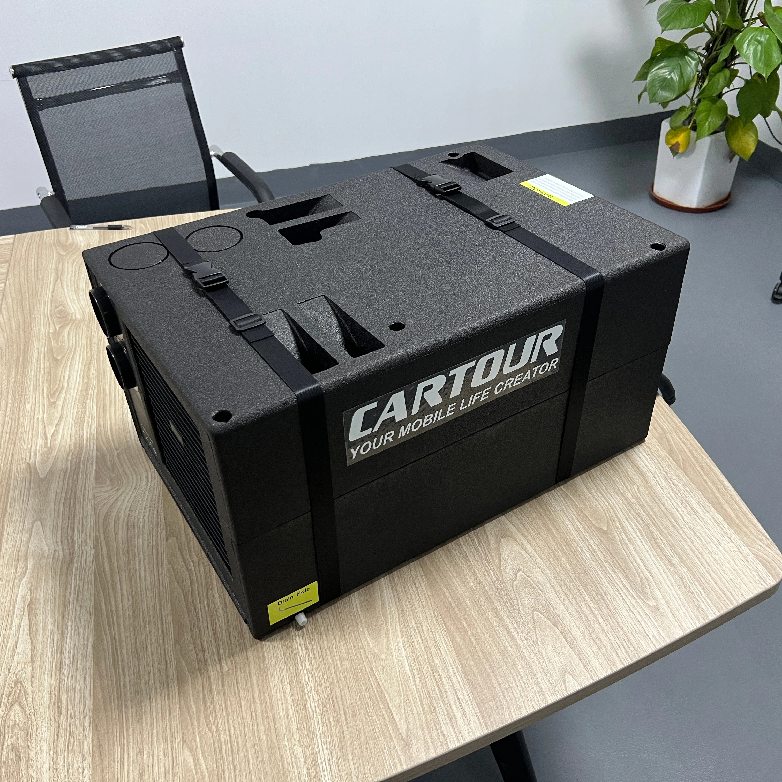 

Portable 12V Universal Variable Speed Air Conditioner 24V 48V for RV Caravan Marine Bench Parking Auto Parking Conditioner