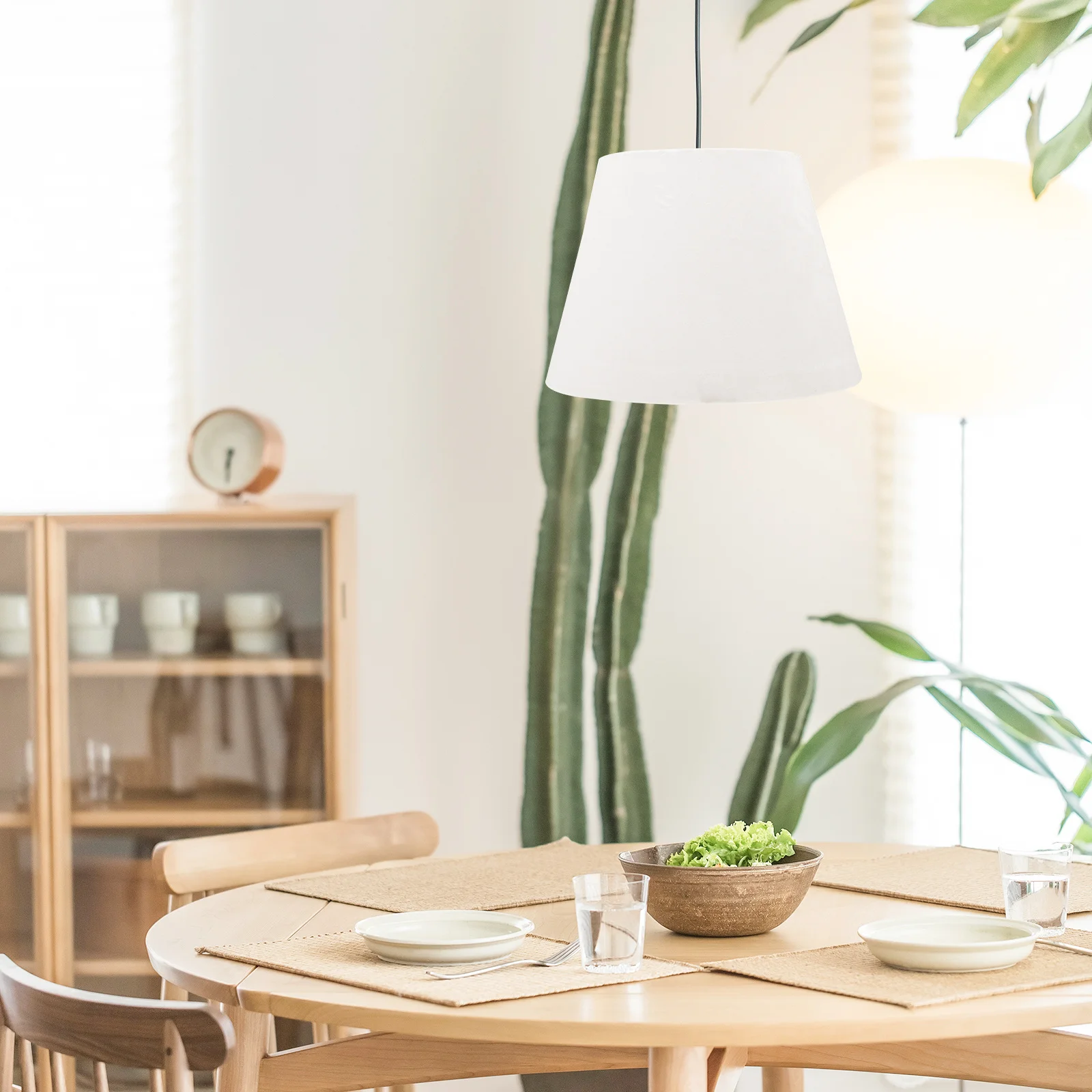 

1Pcs White Lampshade Beautiful Creative Cloth Light Cover Perfect Housewarming Gift Home Lampshade Table Light Cover