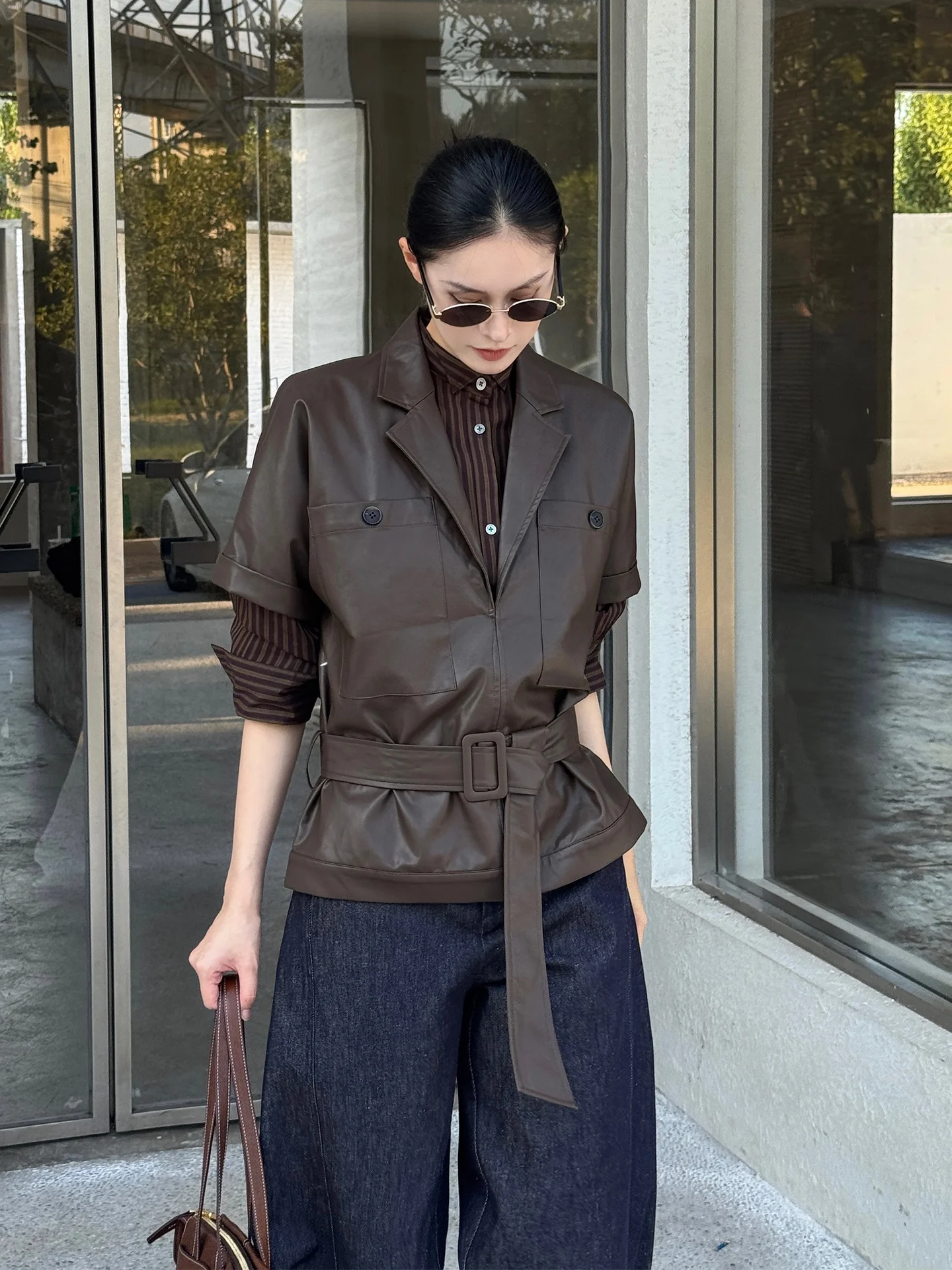 

Модная кожаная куртка Jieji Zhang с коротким рукавом, приталенная, с отложным воротником, универсальная повседневная женская куртка