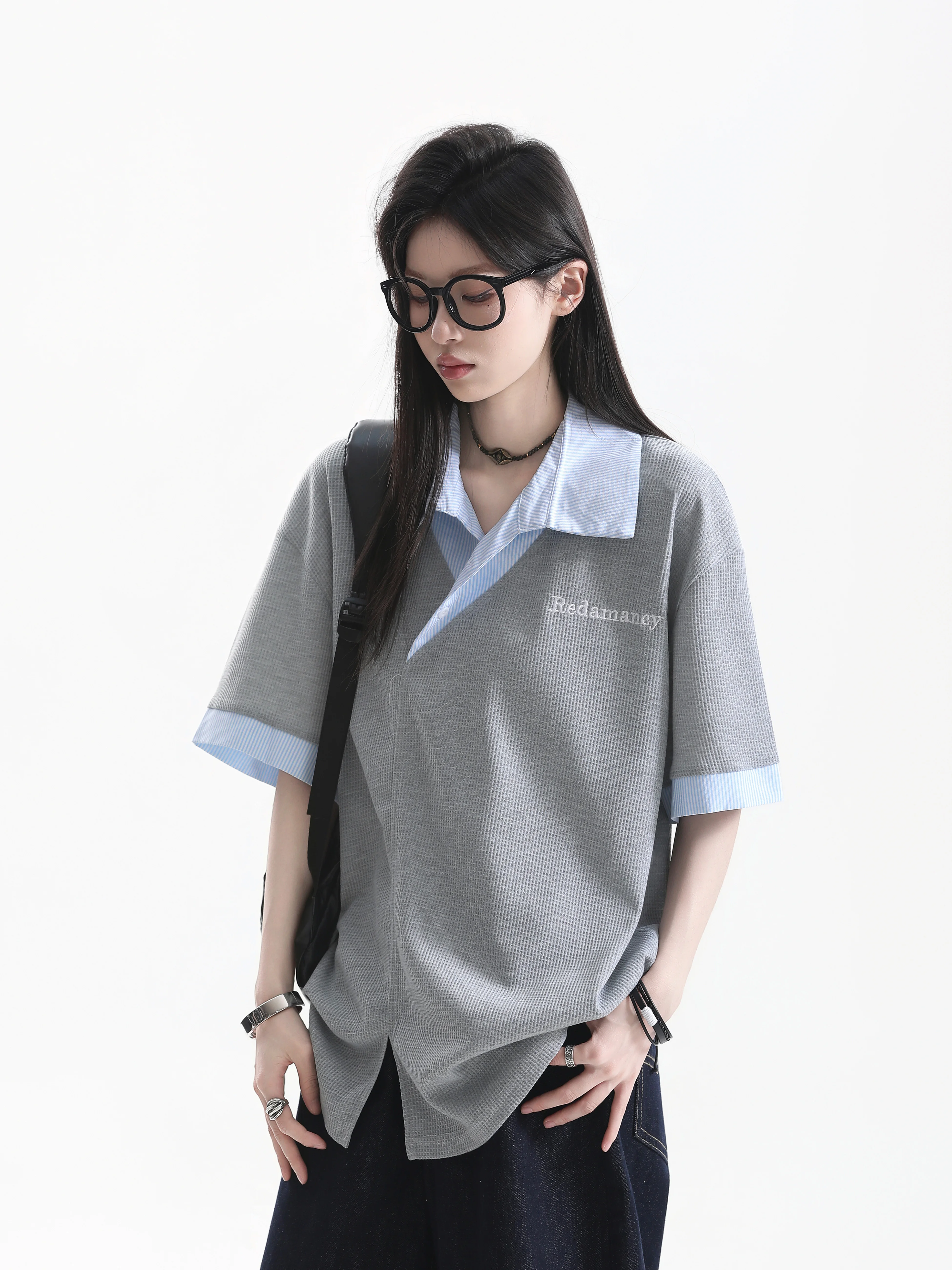 

Cleanfit Design Sensation Color Block Striped Asymmetrical Zipper Collar Short Sleeve Unisex Style Half Sleeve T-Shirt