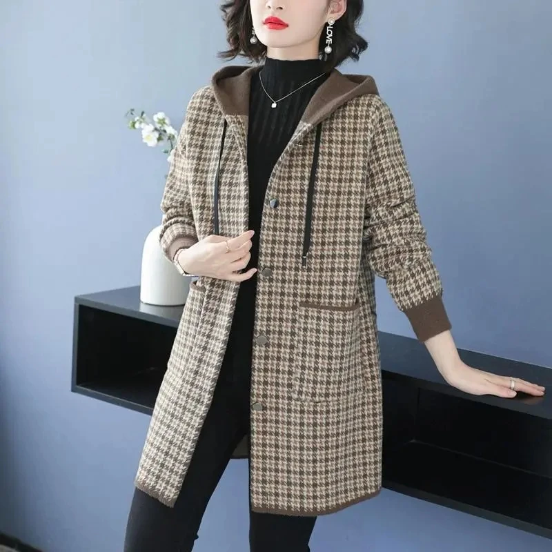 Plaid Women Woolen Jacket 2023Autumn Winter New Mid-Aged Fashion Loose Single-Breasted Casual Temperament Wool Coat Female Tops