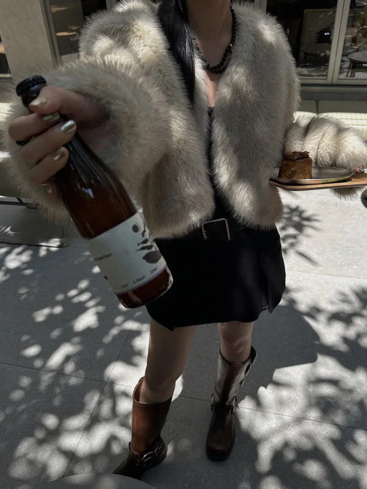 Faux Fox Fur Women Coats Solid Short Jackets Long Sleeve Round Neck Open Stitch Thick Slim Fit Elegant Casual 2026 Autumn Winter