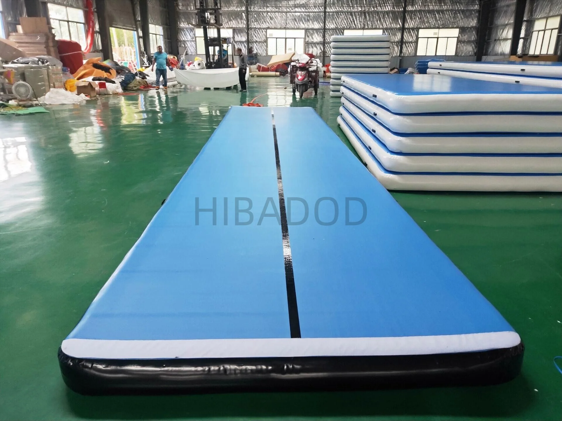 HIBADOU 12x2x0.2m Opblaasbare Lucht Gymnastiek Mat Opblaasbare Vloermatten Trainingsmat Tumbling Mat met Elektrische pomp