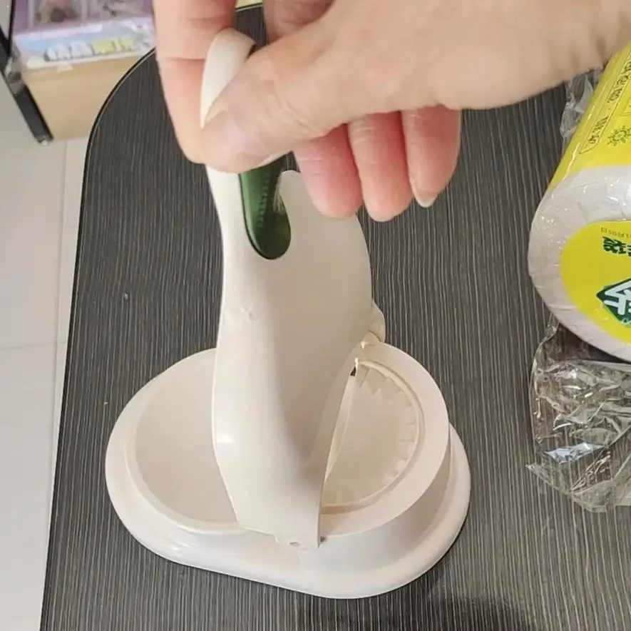 

2 In 1 Device for Making Dumplings 2 In 1 Dumpling Machine Mold Dumpling Maker Device Dough Press Mold Dumpling Mold Making Tool