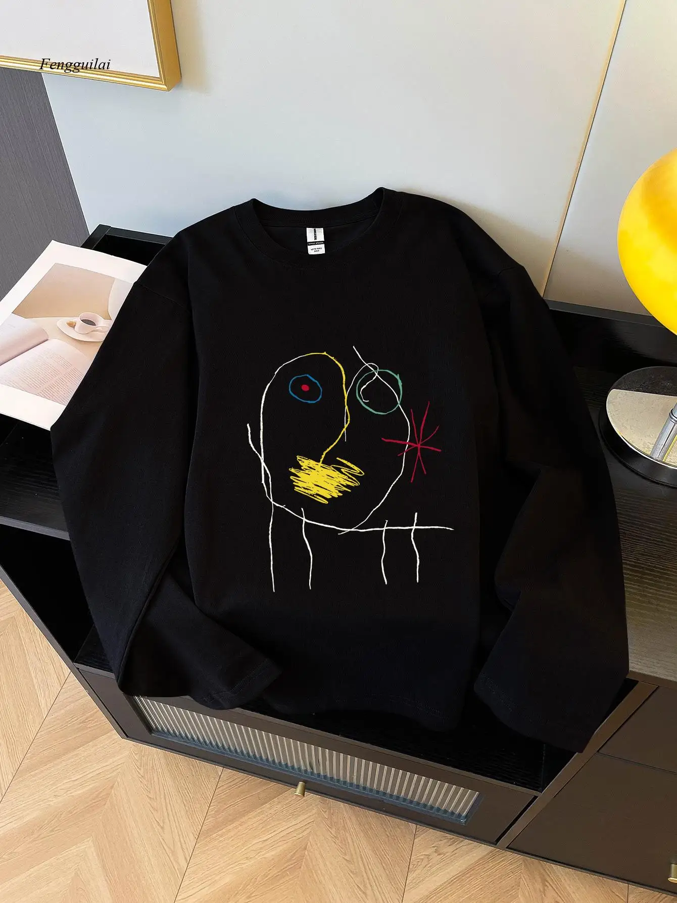 ノベルティ＆風変わりなプリントが施された長袖Tシャツ - カジュアルなラウンドネックの冬秋トップス、ランダムでユニークなパターン