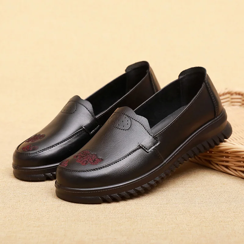 

2023 Autumn Women's flat Genuine Leather Breathable Flat Shoes Woman Loafers Slip-On Casual Shoes free shipping Plus Size
