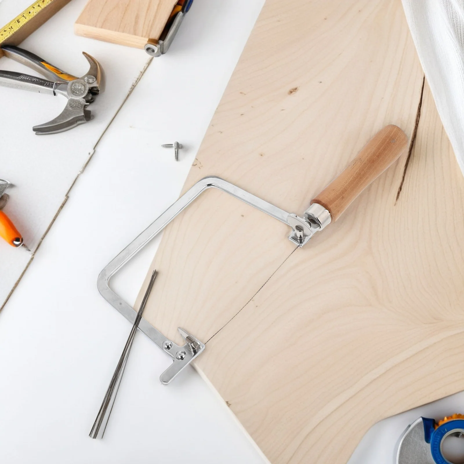 

1Set U-Shaped Jewelry Saw Precision Cutting Ergonomic Handle Adjustable Blades for Jewelry Making Metal Cutting Bow