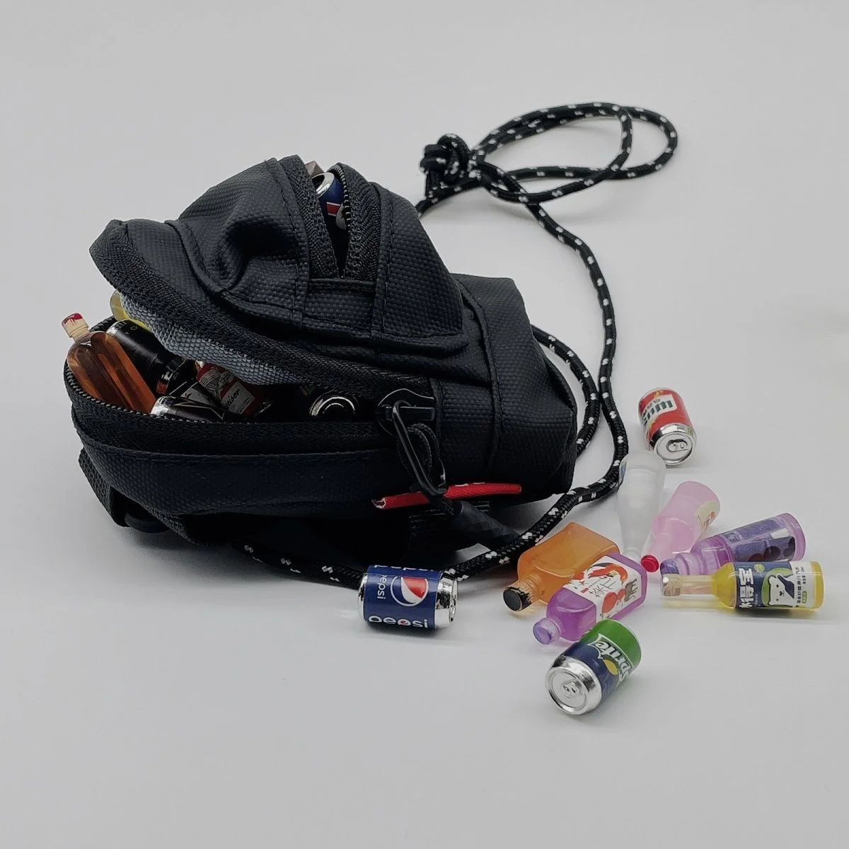 Outdoor Multi-Functional  Coin Purse Student Edition Hanging Bag for Earphones Keys Cact Modern Simple Design