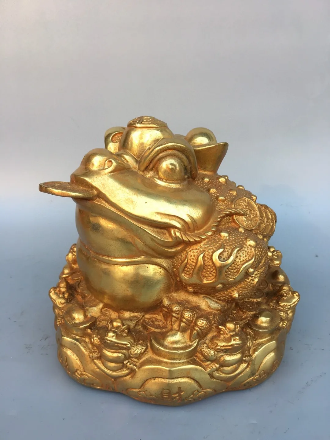 Pure copper, old copper, gilded gold, toad biting money into treasure ornaments, shops, home porch supplies, decorative wenwan m