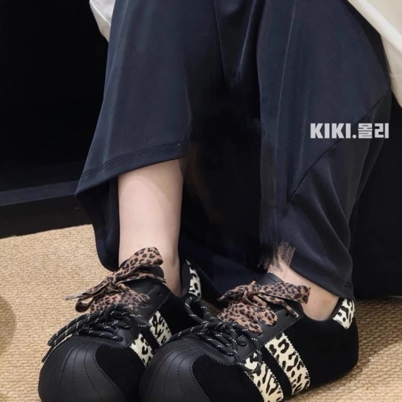

Модные женские леопардовые кроссовки, роскошные дизайнерские удобные туфли для женщин, брендовые классические уличные лоскутные женские кроссовки