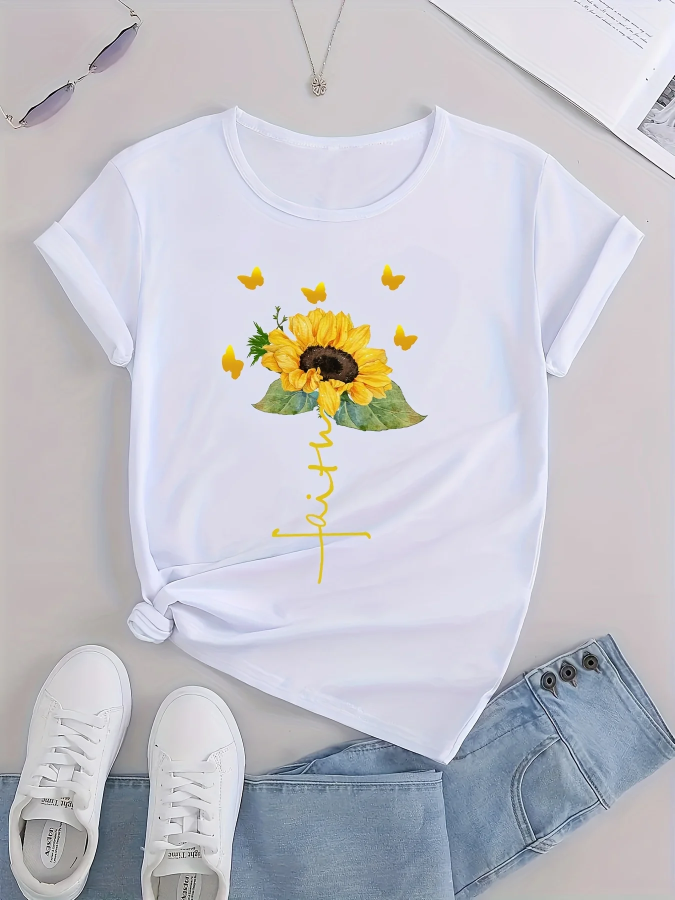 Sunflower Graphic Casual T-shirt Round Neck Letter Printed Summer Sports Workout Top Women's Harajuku Short Sleeve Casual