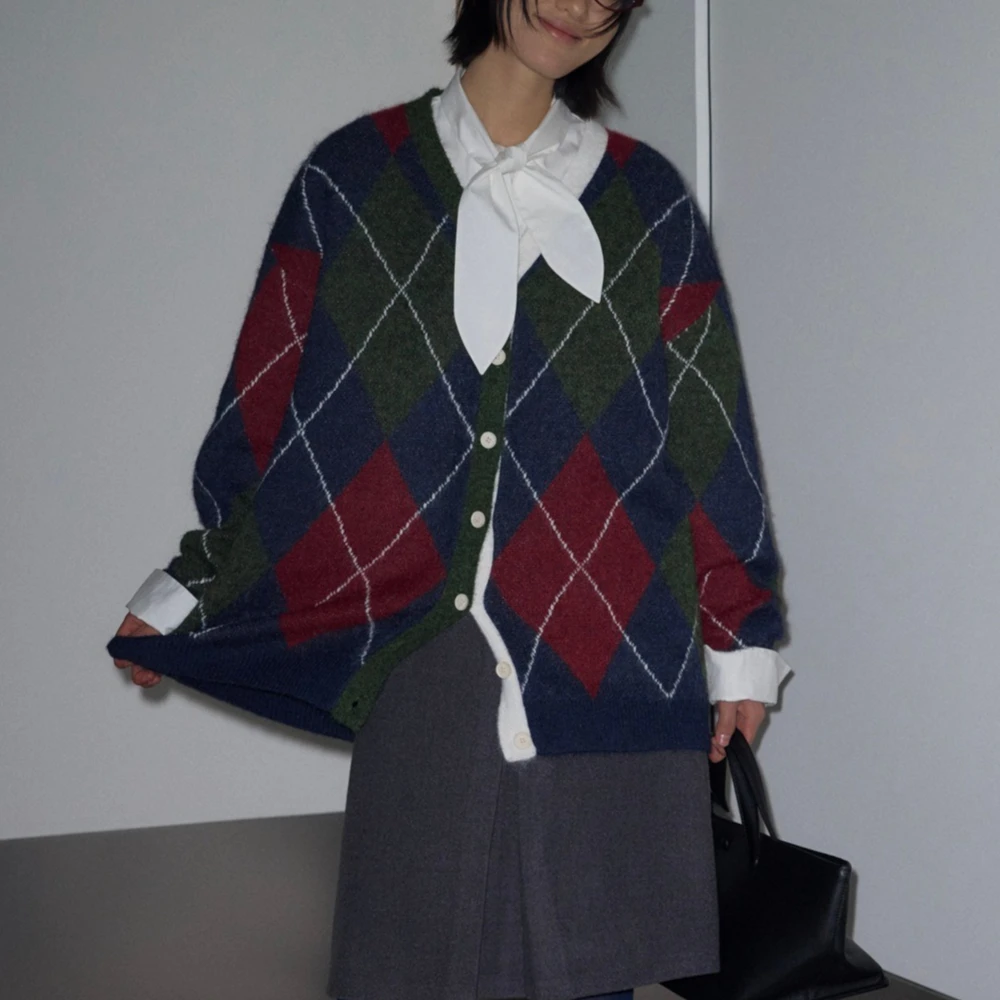 TWOTWINSTYLE Hit Color Spliced Plaid Vintage Sweater Female O Neck Long Sleeve Loose High End Women's Sweaters Autumn Fashion