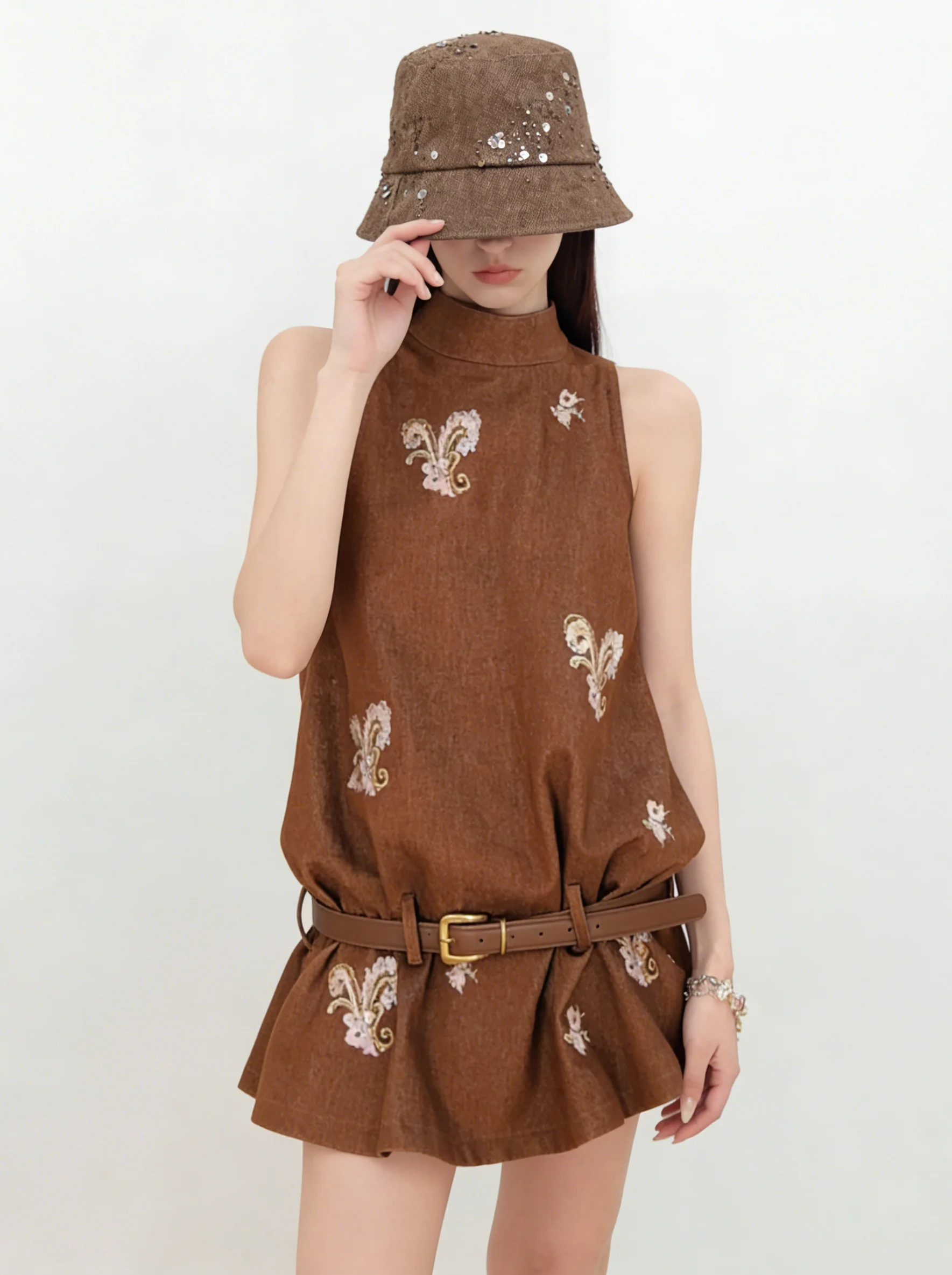 

Brown Embroidered Sleeveless Stand Collar Top Shorts Set Unique Beautiful Denim Set Casual Fashion Women's Spring Outfit