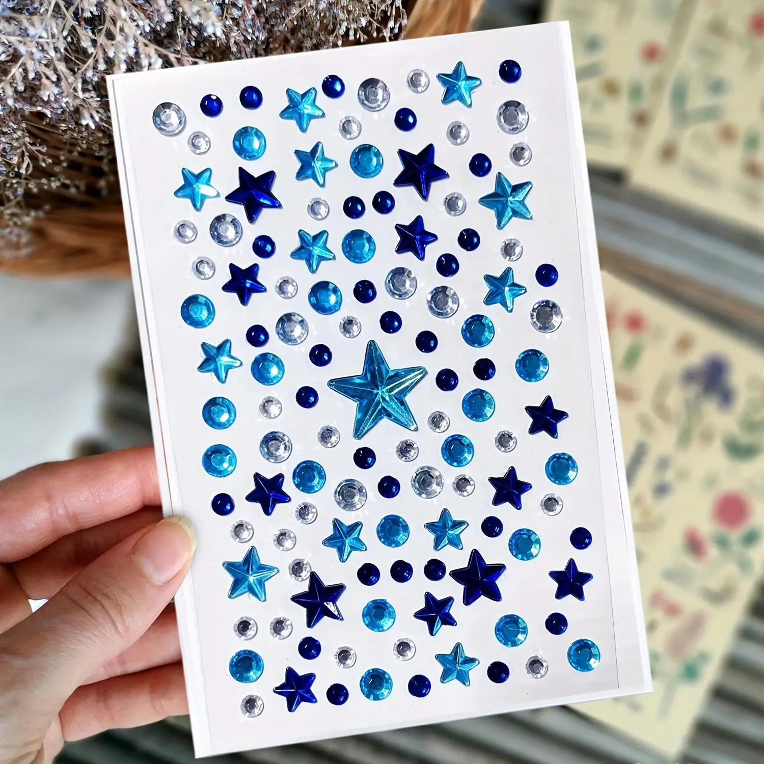 1 Piece Blue Star Stickers Lip Ear Nose Eyes Self-Adhesive Crystal Tattoos Glitter Star Bead Design for Festivals/Parties/Makeup