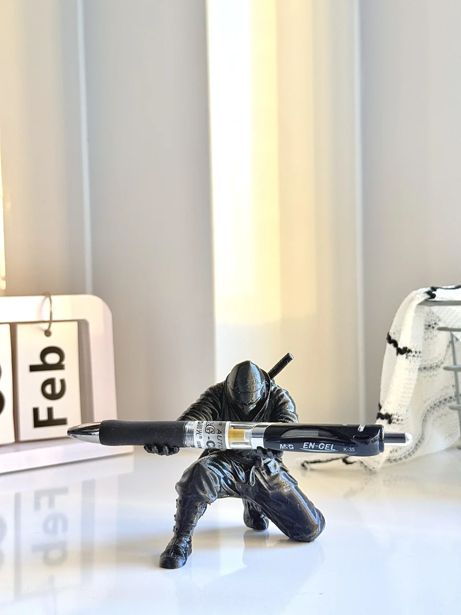2026 New 3D Printed Ninja Pen Holder Creative Samurai Figurine Desk Organizer Stationery Storage Pen Rack Desktop Decor Gift