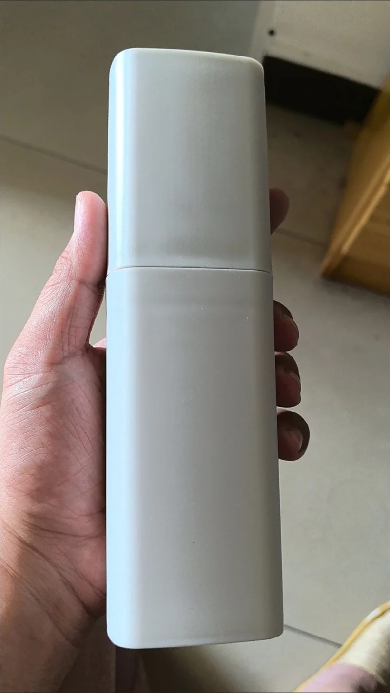 

Toothbrushes Holder Toothbrush Protect Cover Business Travel Organizer Portable Toothbrush Storage Box with Drain Hole Dustproof