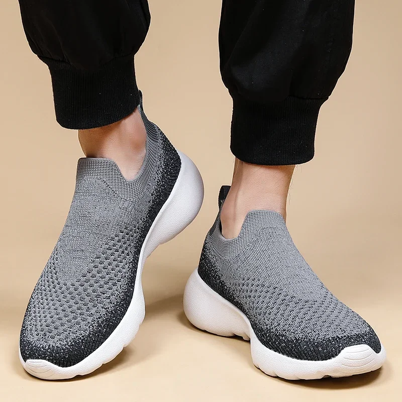 Men's casual sports shoes fashionable and versatile mesh breathable business casual shoes large size couple sports shoes for men