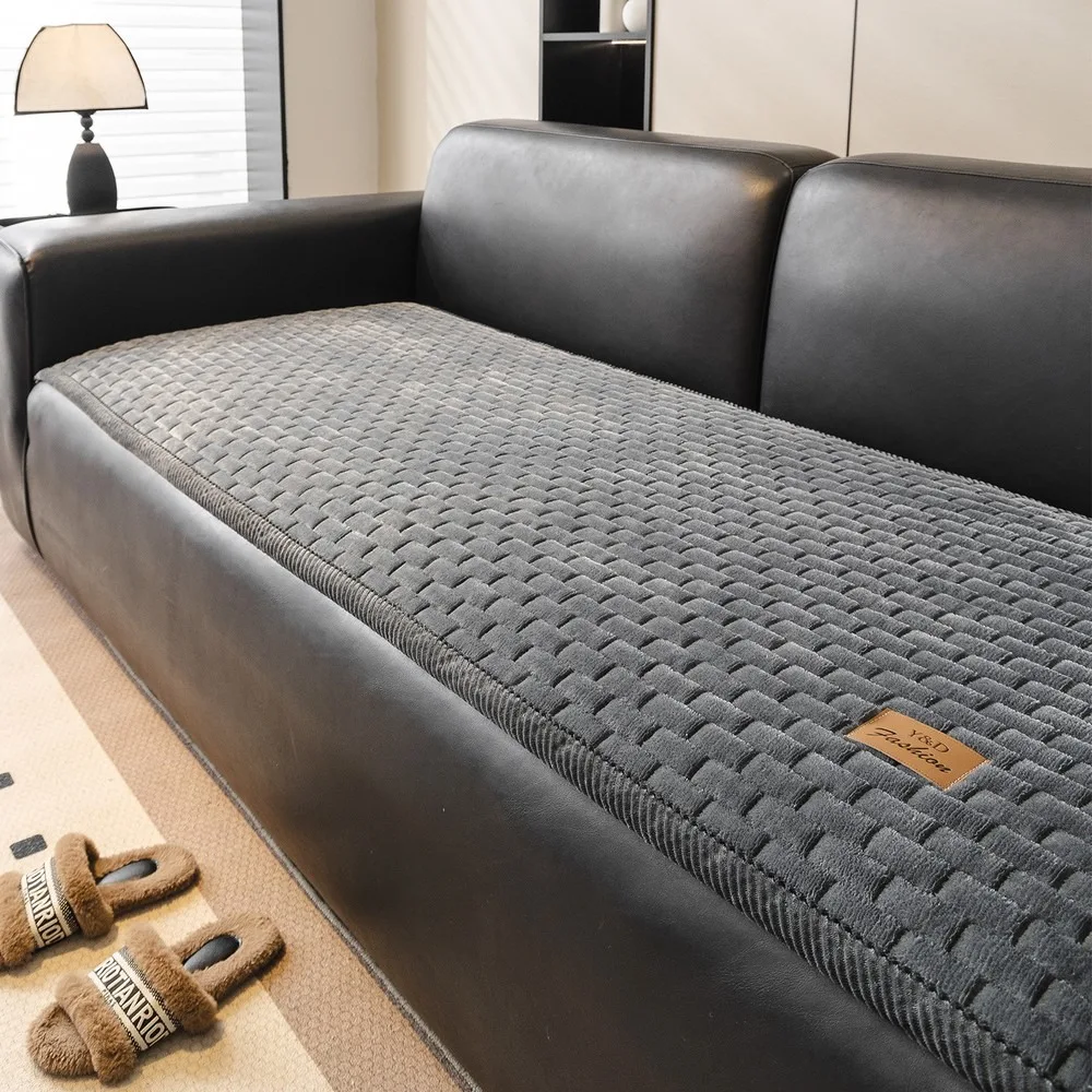 Flannel Sofa Cover Thickened One-Piece Anti-Slip Couch Protector for Straight Sofas Pet Friendly Protect Sofa Slipcover Blanket