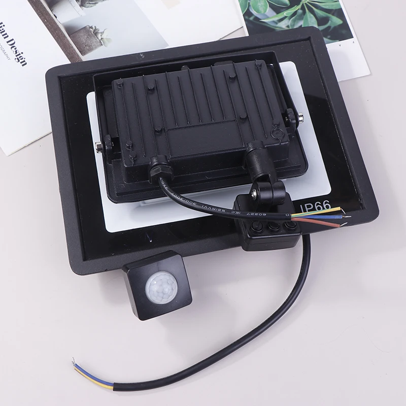 ไฟ LED น้ําท่วม IP66 กันน้ํา AC220V 10W 20W 50W 100W Spotlight Garden Street Gate Wall Floodlights กลางแจ้ง