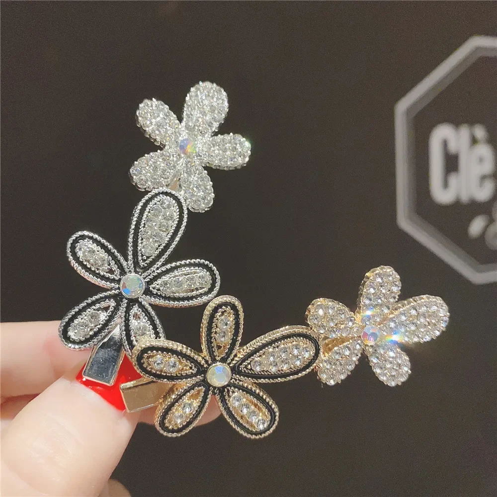 

Korean Style Crystal Hair Clips Floral Rhinestone Design Luxury Metal Barrettes for Women Girls