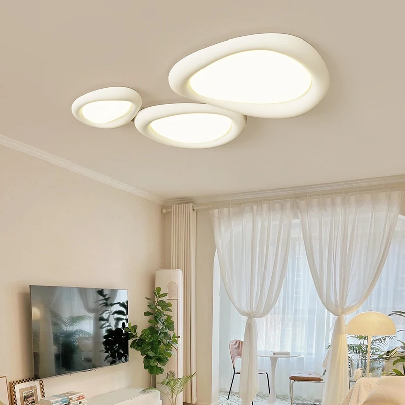 

The main lamp of the living room is modern and simple, atmospheric ceiling lamp, the whole house package combination lamp