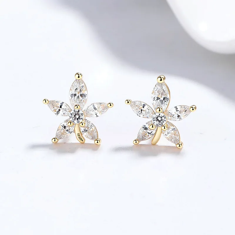 925 Sterling Silver Maple Leaf Zircon Stud Earrings for Women Ear Bone Studs Elegant Fashion Ear Jewelry Silver Accessories