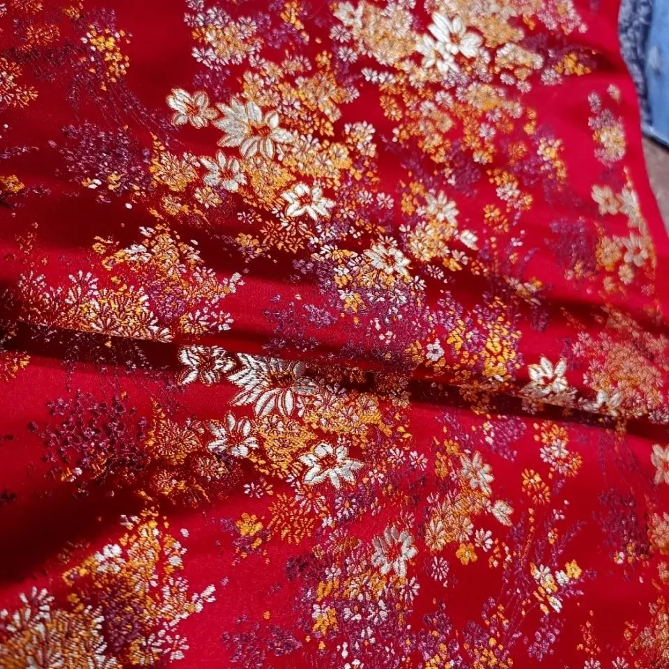 High Quality Jacquard Brocade Fabric Flowers By The Meter for Cheongsam Kimono Sewing Plain Thin Printed Pattern Cloth Silky Red