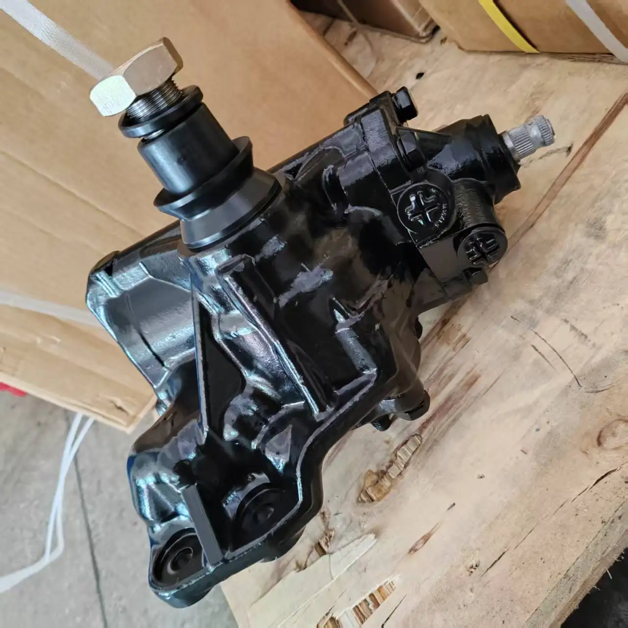 F082 أجزاء علبة التروس الهيدروليكية عالية الجودة لقطع غيار شاحنات ISUZU 700P LHD OEM 898110220 #4