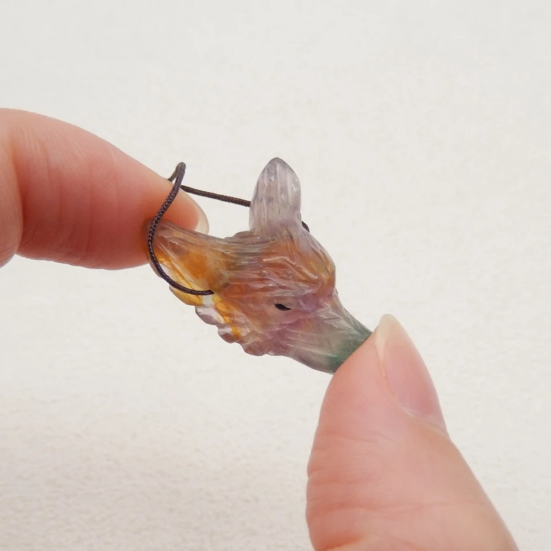 Natural Stone Rainbow Fluorite Wolf Head Pendant Reiki Healing Carved Animal DIY Animal Jewelry Necklace Gift 27x19x10mm 6g