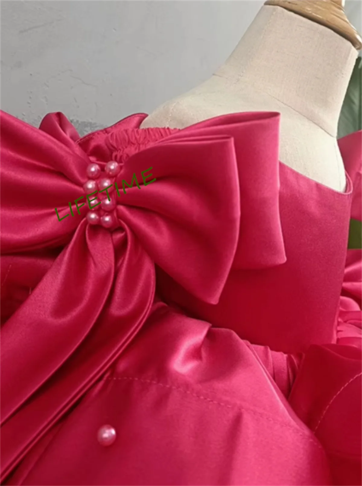 Vestido vermelho inchado para meninas, vestido tutu infantil com ombro de fora, primeiro aniversário, vestidos fofos de festa para meninas