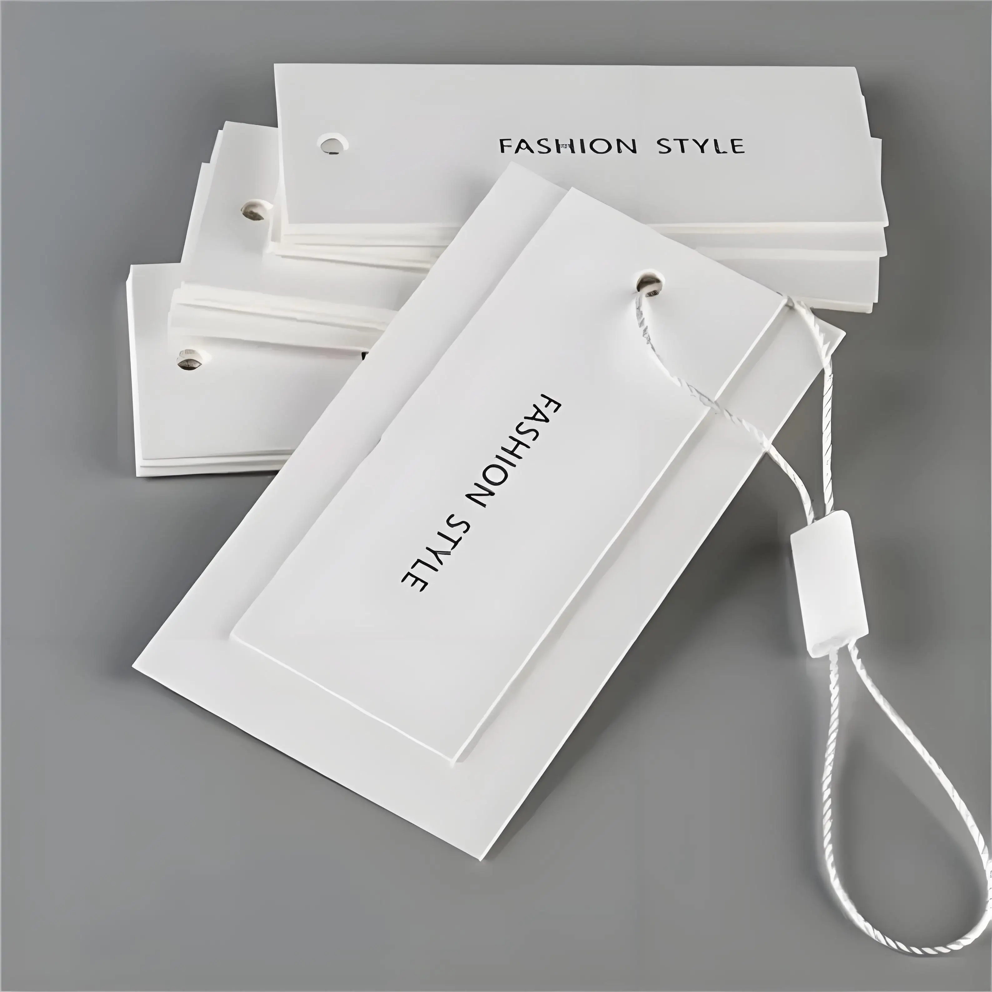 50-300 ملصقات علامات تعليق مطبوعة مخصصة للقماش علامات تعليق ورقية مخصصة ملصق مصنوع يدويًا مع أوتار للاستخدام التجاري المختلف