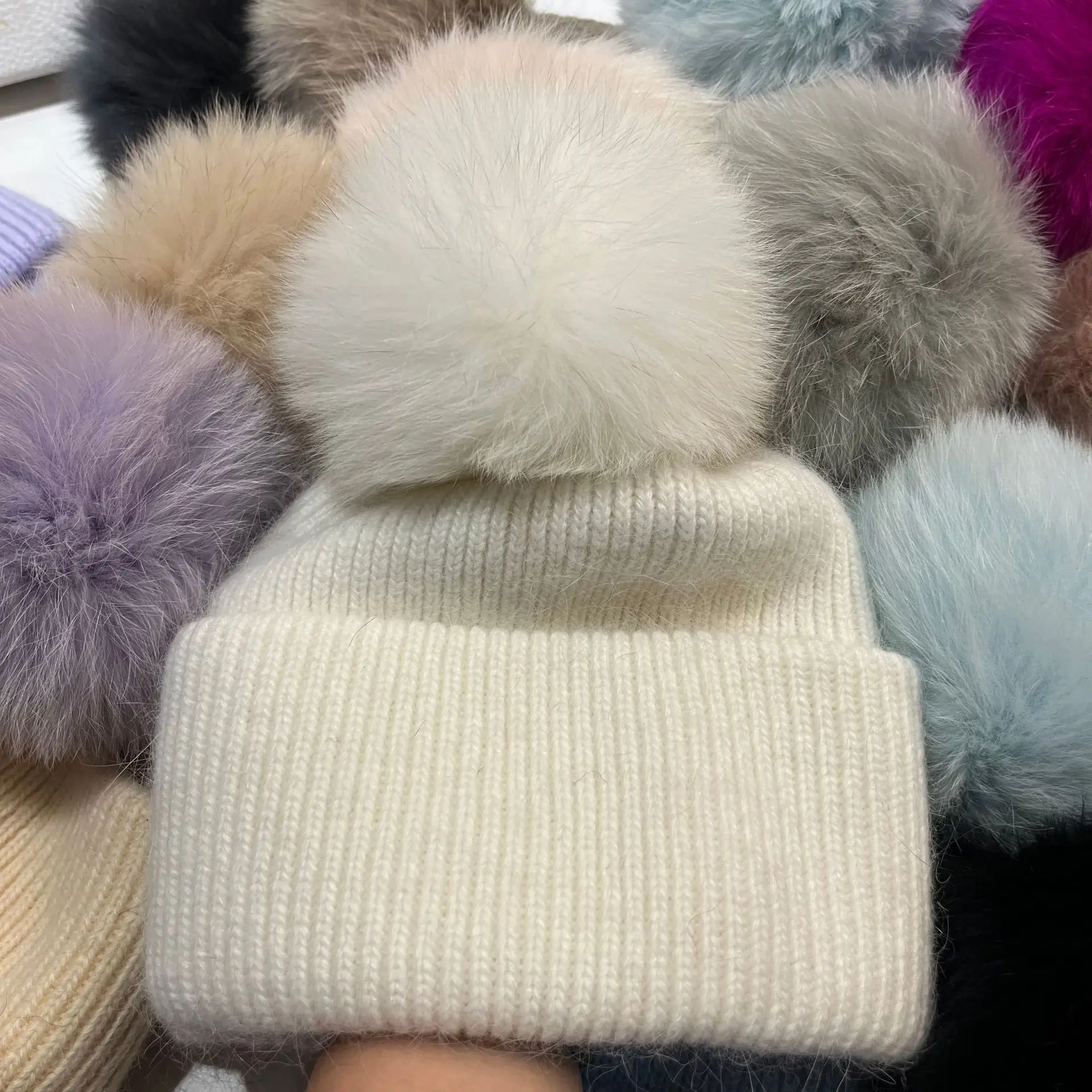 جديد الأنجورا الفراء الشتاء قبعة للنساء قبعة قبعة مع Pompom للخريف الطقس البارد الرياضة التزلج في الهواء الطلق عطلة التزلج