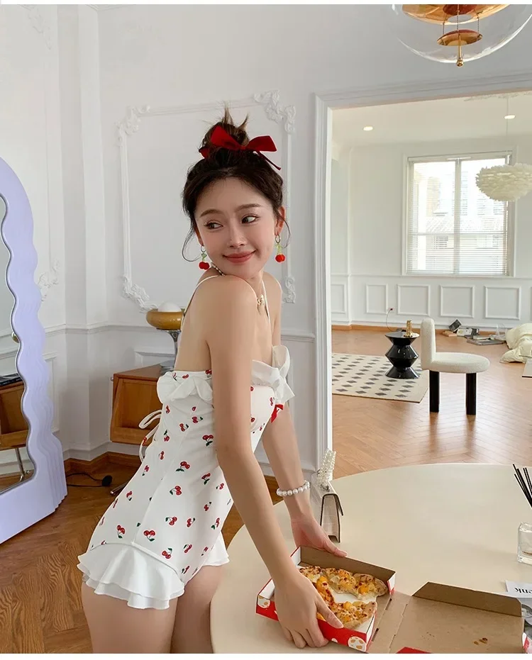 Женский цельный купальник с эффектом пуш-ап, винтажное монокини с повязкой на спине, купальник с вишневым принтом, летний пляжный боди, бикини для девочек