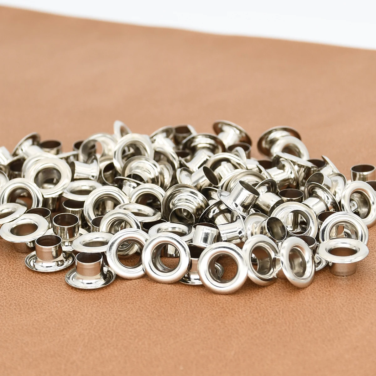 100sets 4.5mm Brass Eyelets Grommets with Washer for Diy Leathercraft Accessories Shoes Belt Cap Bag Tags Clothes Repair Parts