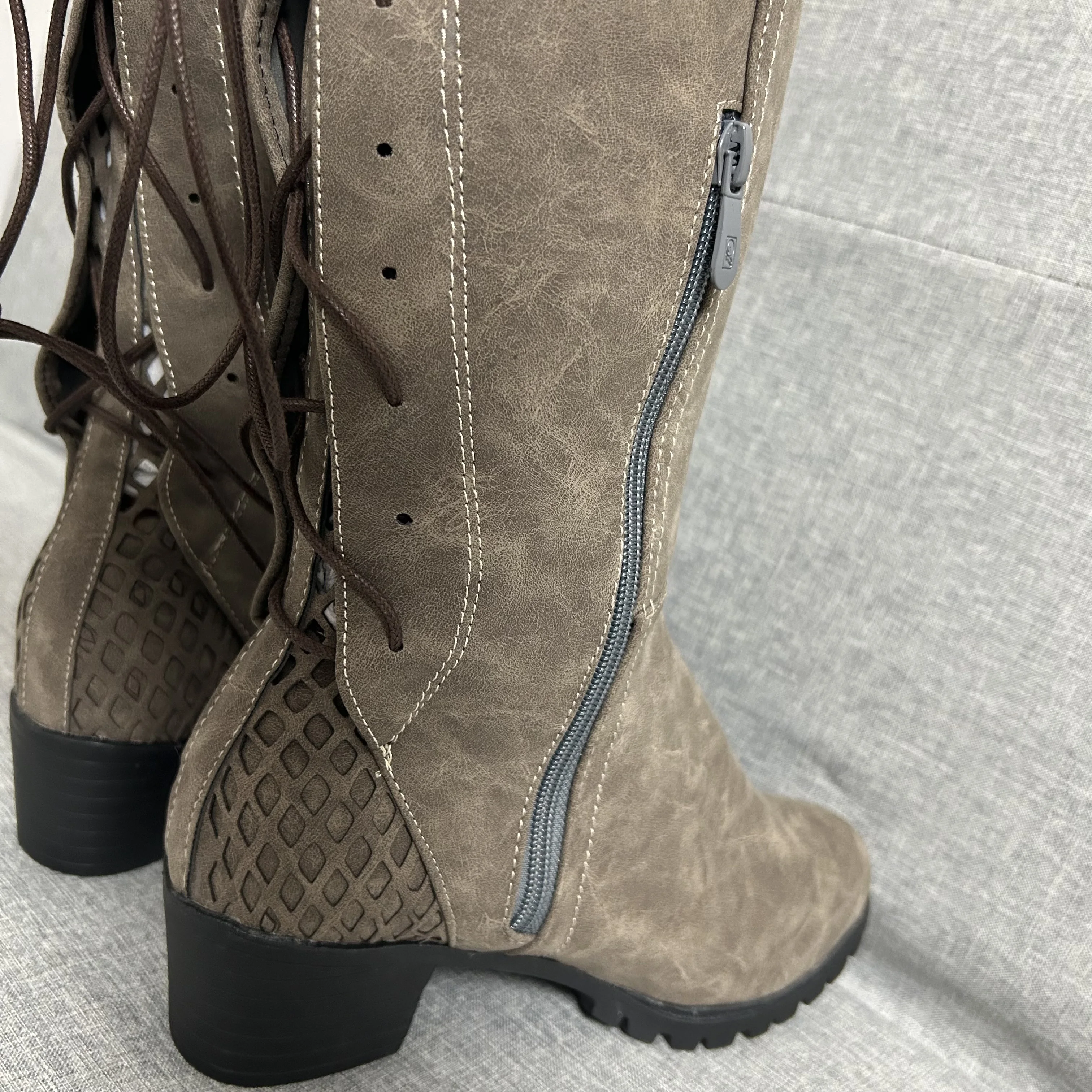 Medieval Women Retro British Style Lace Up Leather Boots Carnival Men Knight Prince Cosplay High Heel Shoes Vintage Bandage Boot