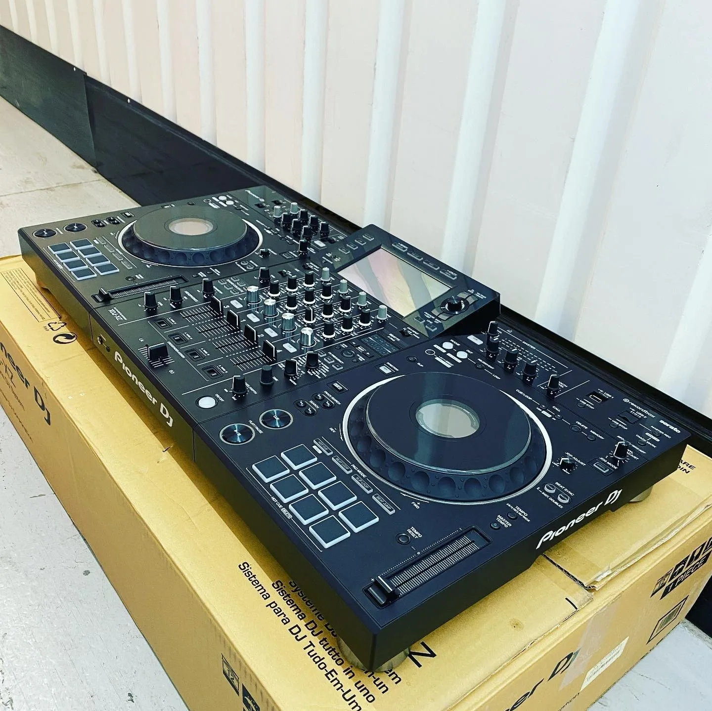 

ХОРОШИЕ ПРОДАЖИ DJ Set 2x CDJ 2000 nexus2 nxs2 Nexus 2 1x DJM 2000 Nexus